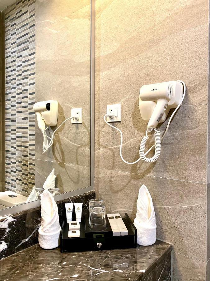 Ano Hotel Miri Εξωτερικό φωτογραφία