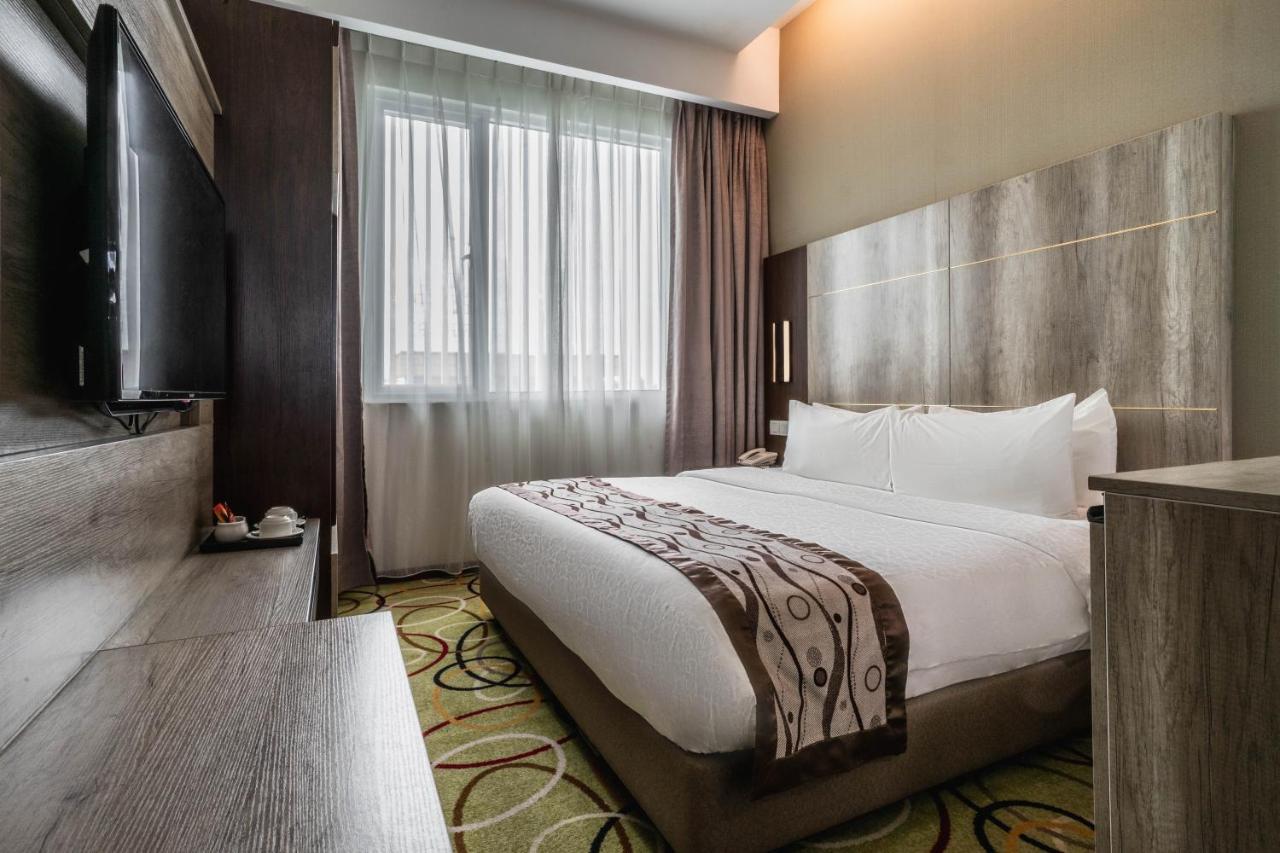 Ano Hotel Miri Εξωτερικό φωτογραφία