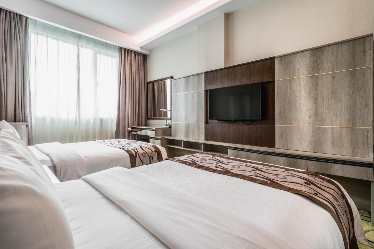 Ano Hotel Miri Εξωτερικό φωτογραφία