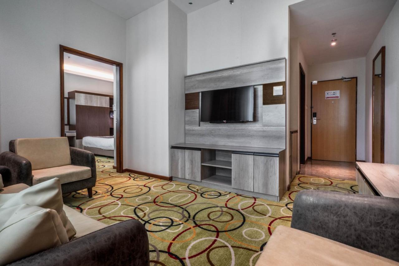 Ano Hotel Miri Εξωτερικό φωτογραφία