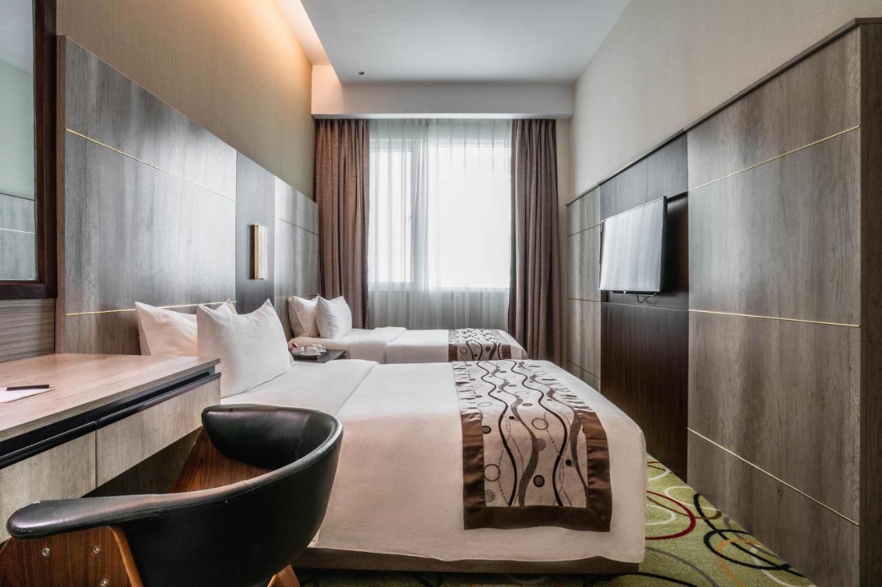 Ano Hotel Miri Εξωτερικό φωτογραφία