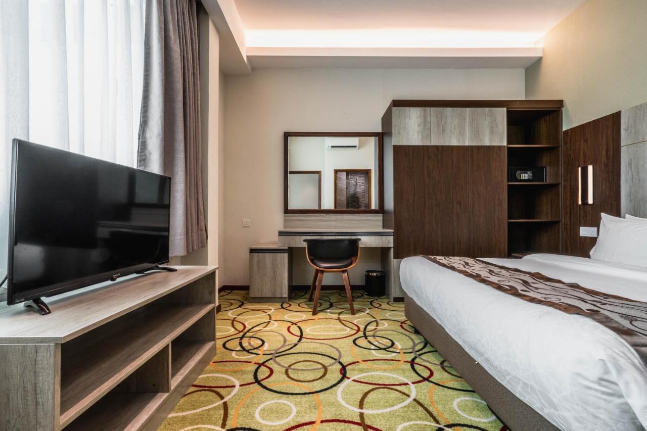 Ano Hotel Miri Εξωτερικό φωτογραφία