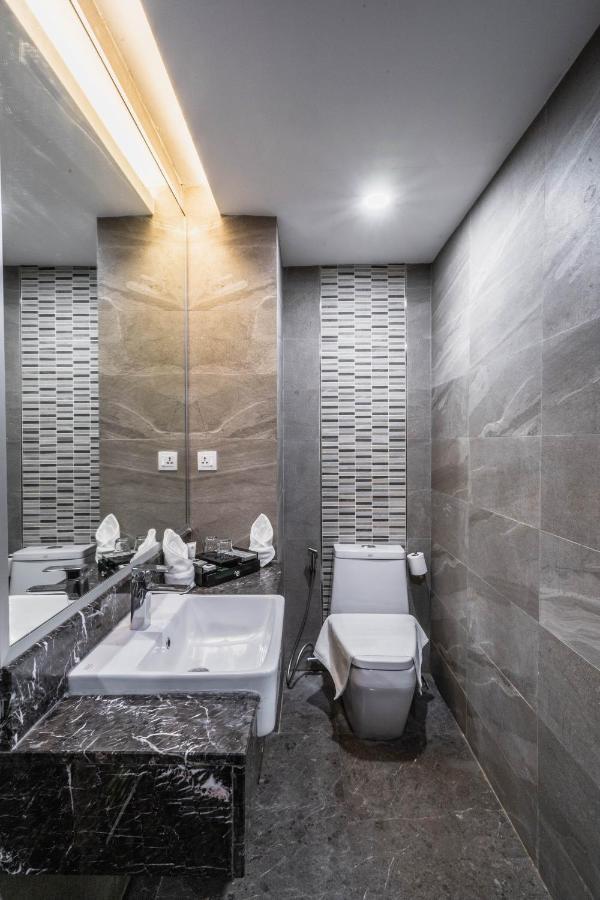 Ano Hotel Miri Εξωτερικό φωτογραφία