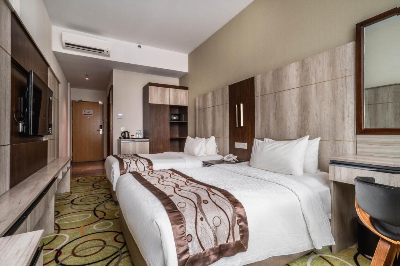 Ano Hotel Miri Εξωτερικό φωτογραφία
