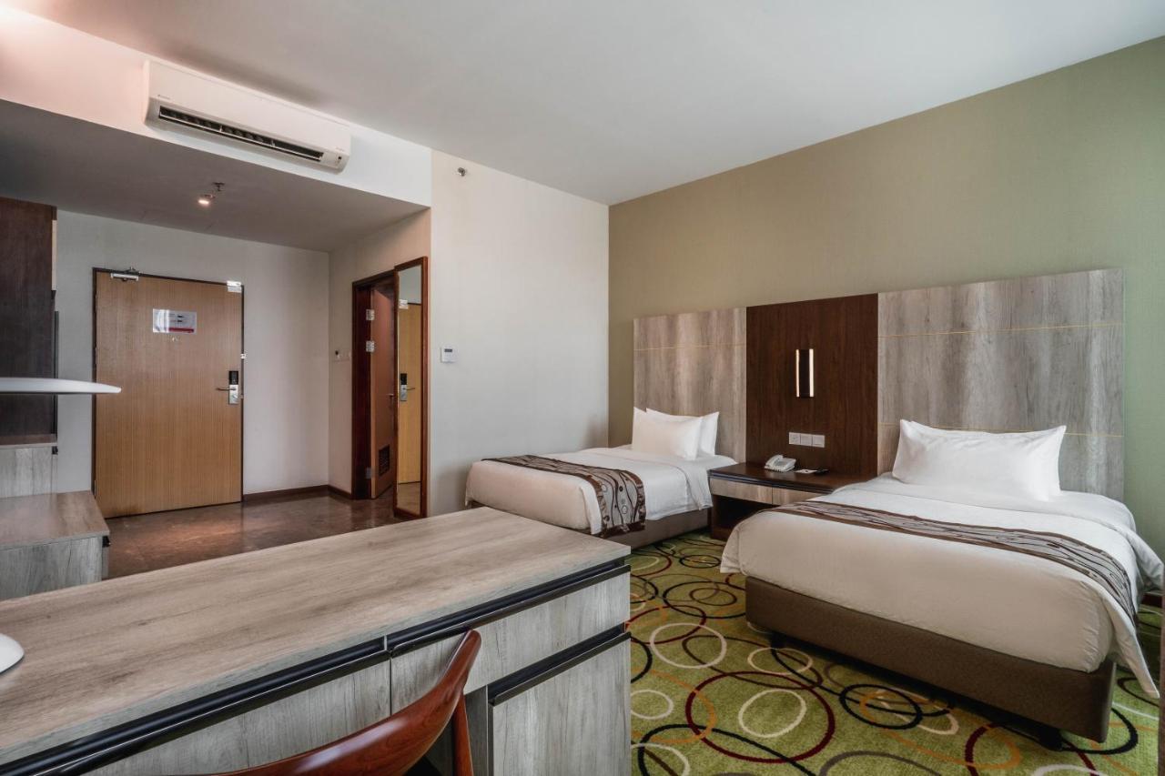 Ano Hotel Miri Εξωτερικό φωτογραφία