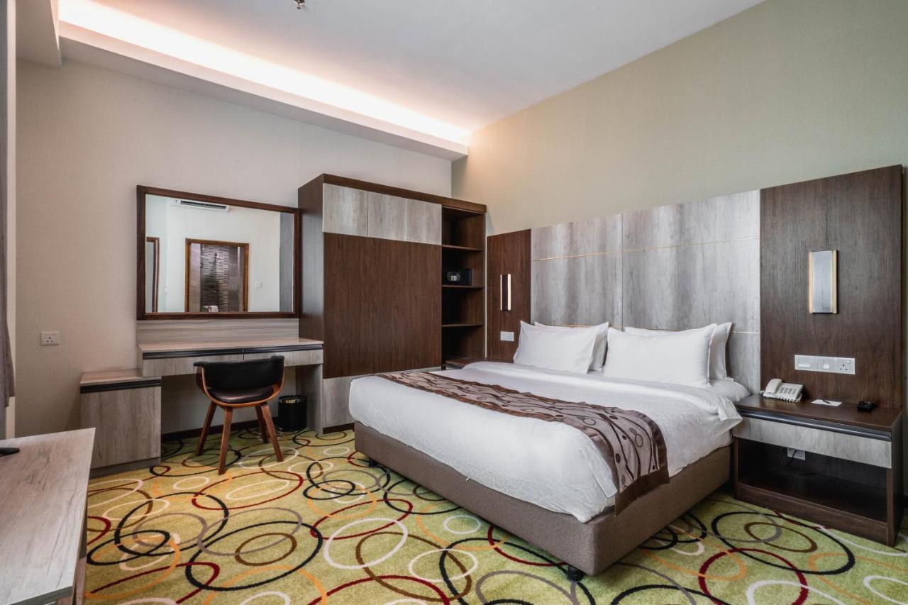 Ano Hotel Miri Εξωτερικό φωτογραφία