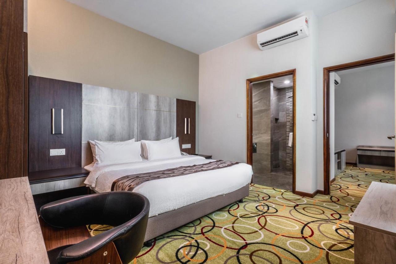 Ano Hotel Miri Εξωτερικό φωτογραφία