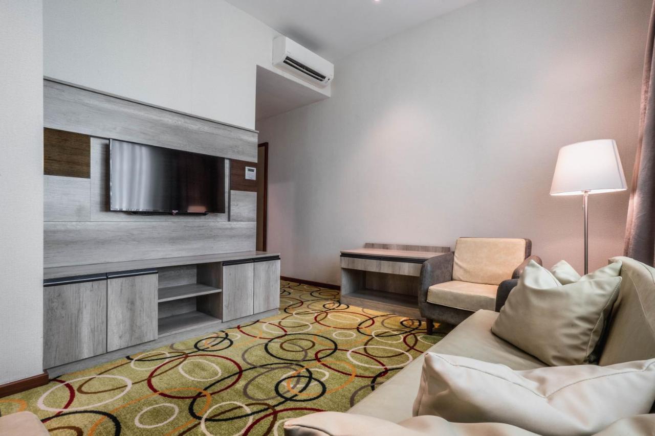 Ano Hotel Miri Εξωτερικό φωτογραφία