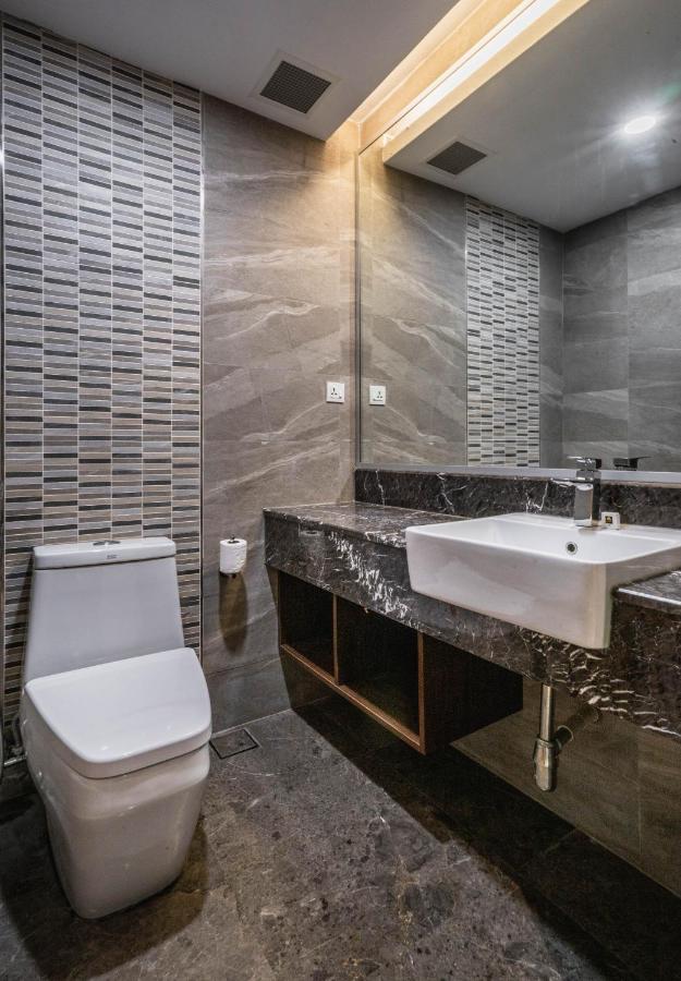 Ano Hotel Miri Εξωτερικό φωτογραφία