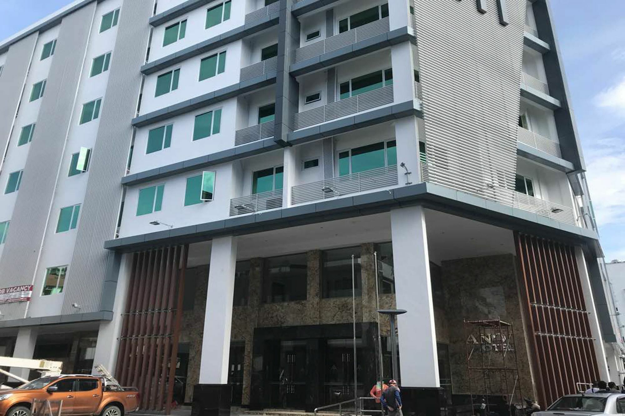 Ano Hotel Miri Εξωτερικό φωτογραφία
